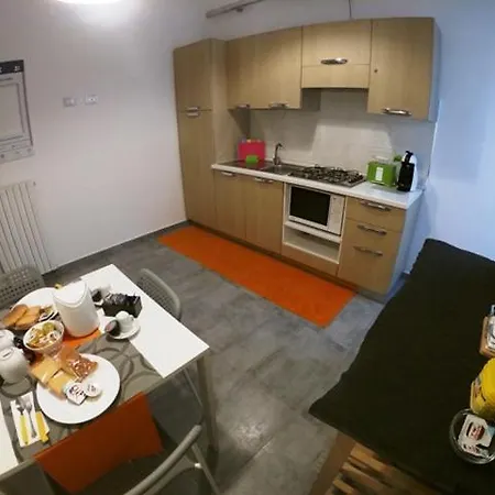 Alojamento de Acomodação e Pequeno-almoço Tra Monti E Mare