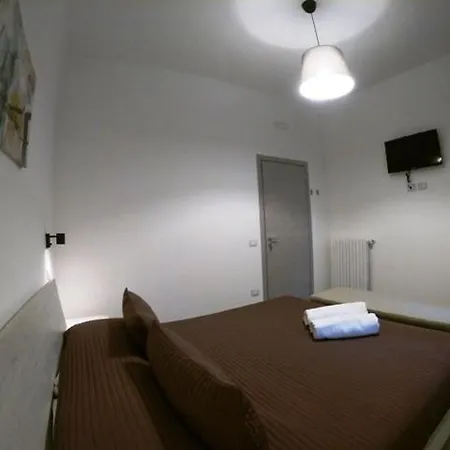 Alojamento de Acomodação e Pequeno-almoço Tra Monti E Mare