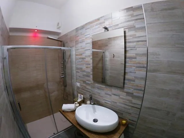 Bed and Breakfast Tra Monti E Mare 4*