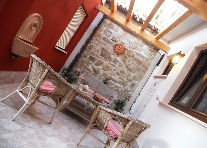 Tra Monti E Mare Bed and Breakfast 4*