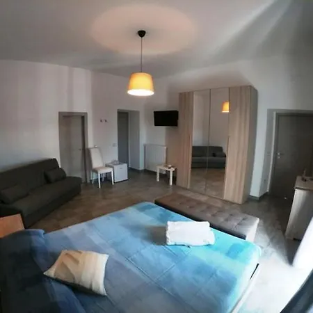 Tra Monti E Mare فندق مبيت وإفطار 4*