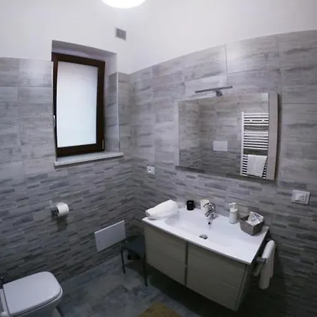 B&B Tra Monti E Mare Bed & Breakfast