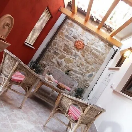 Tra Monti E Mare فندق مبيت وإفطار 4*