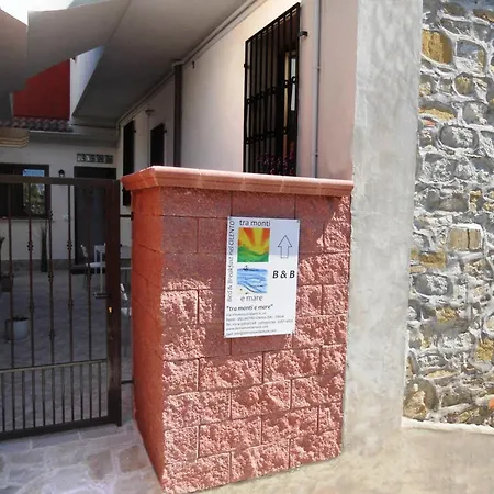 Tra Monti E Mare فندق مبيت وإفطار 4*