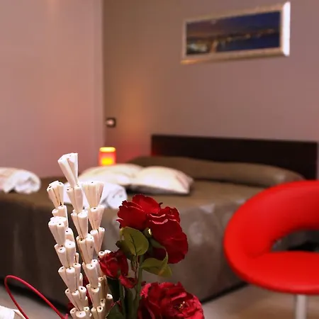 Tra Monti E Mare Couette-café 4*