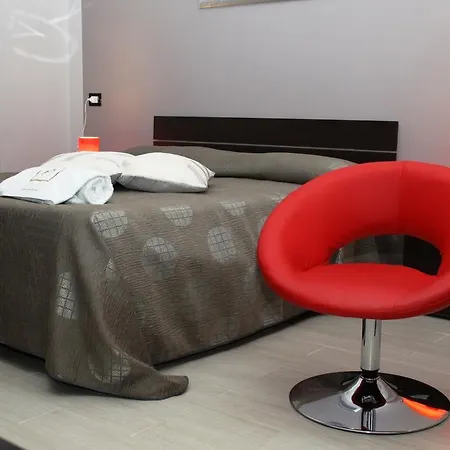 فندق مبيت وإفطار Tra Monti E Mare 4*