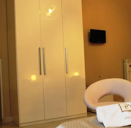 B&B Tra Monti E Mare Frühstückspension Ogliastro Cilento